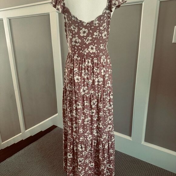 Monteau Los Angeles floral, maxi dress. - Picture 3 of 6